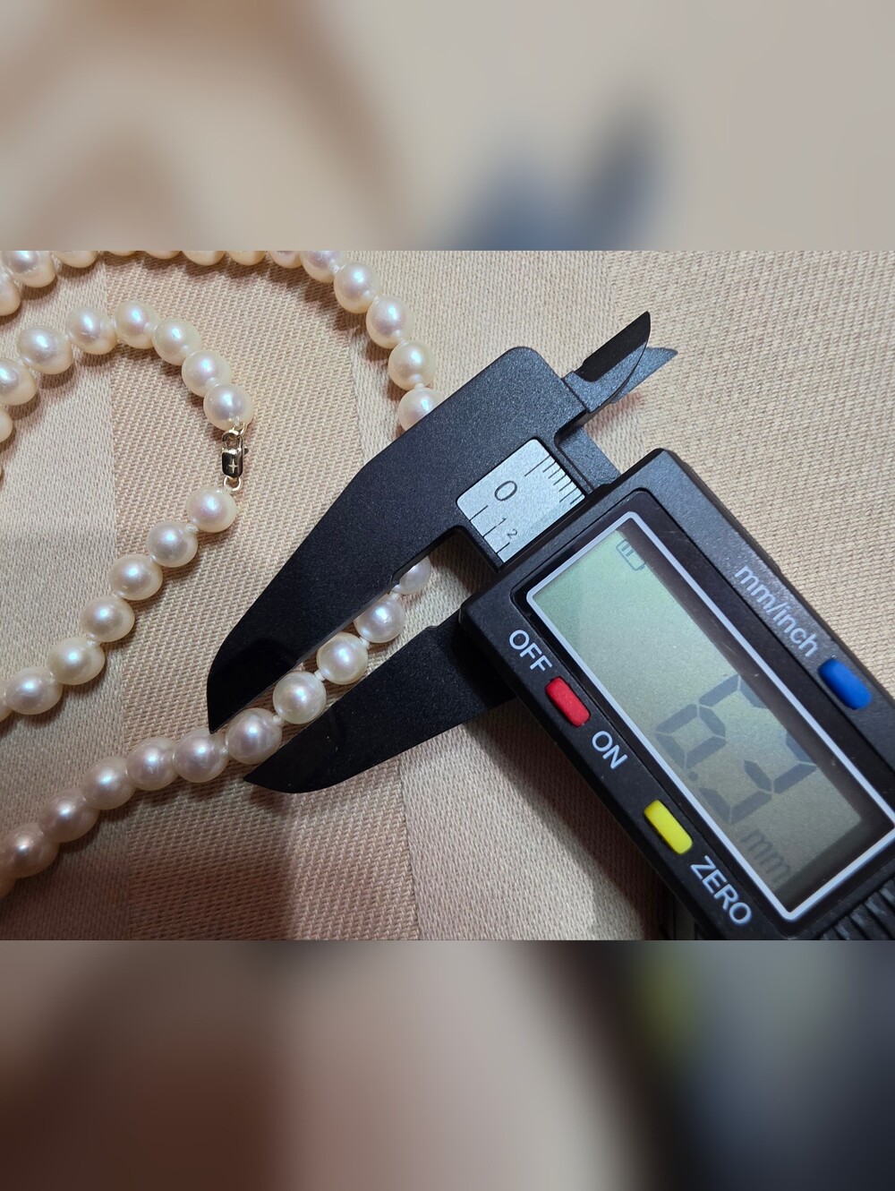 14K SALTWATER CULTURED PEARLS 18 INCHES BEAUTIFUL LUSTER 6.3 MM - Picture 6 of 6